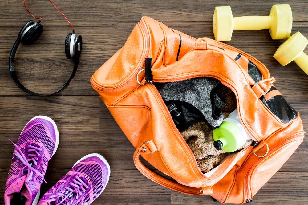 Gym Bag Checklist: What To Bring To The Gym Gym Bag Checklist: What To Bring To The Gym